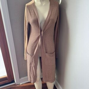 Abercrombie and Fitch beige maxi cardigan size xs